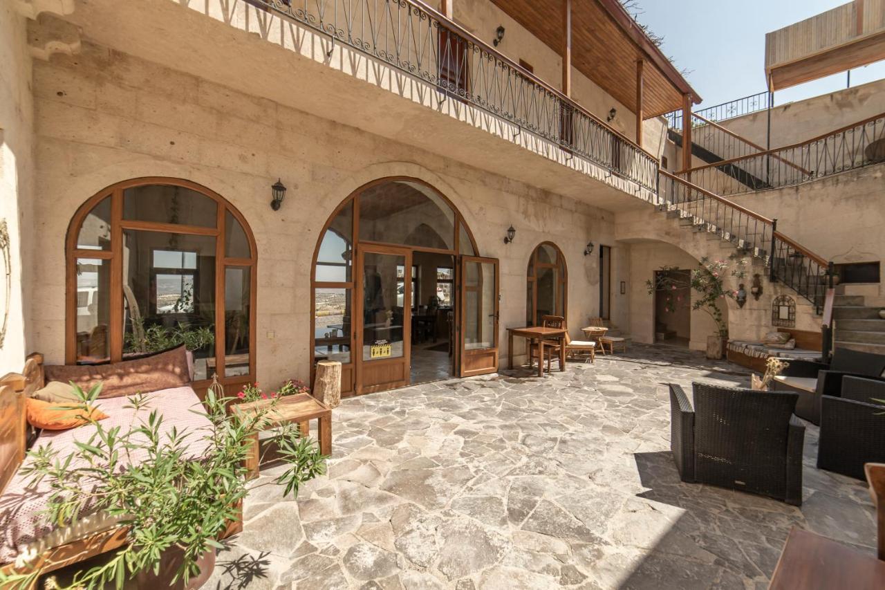 Alice In Cappadocia Hotel Uchisar Exterior photo